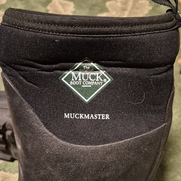 Muckmaster Black Boots for Men - Picture 3 of 11